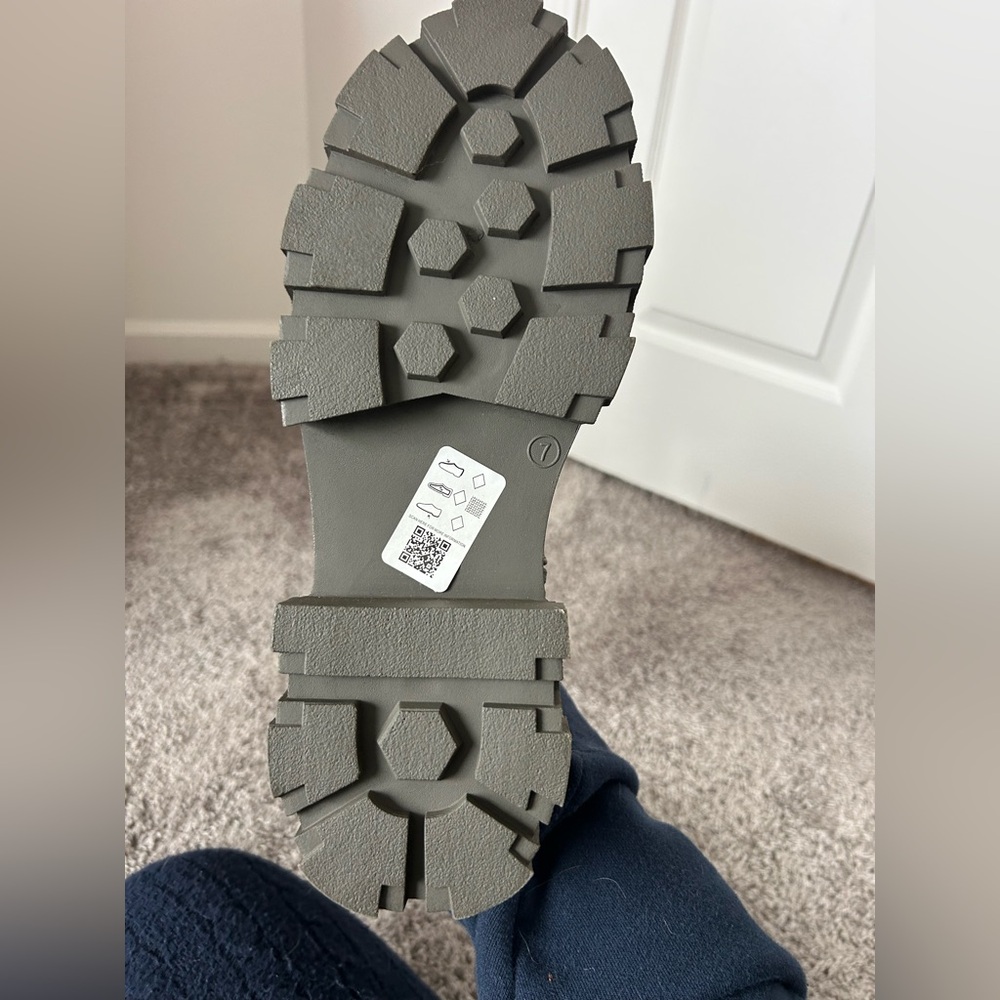 ASOS Women's Gray Winter Boots